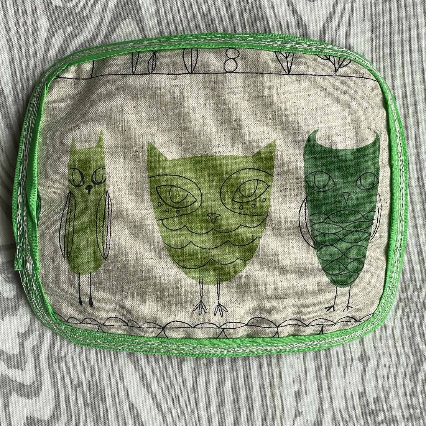 Little Turtle Girl green quilted mugrug | artsy fabric drink coaster | patchwork snack mat | scrappy washable placemat | cute mini quilt